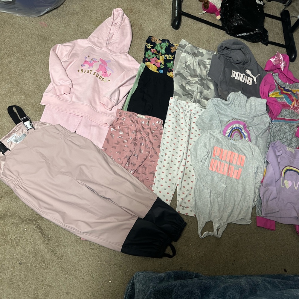 Girl’s size 5/6 mixed lot $28